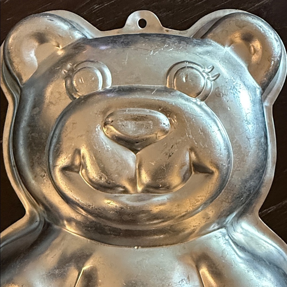 Charming Silver Teddy Bear Cake Mold - Picture 3 of 5